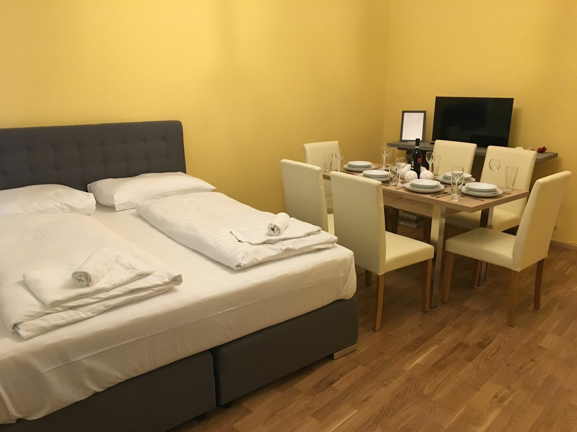 Vienna Downtown River Apartment Екстериор снимка